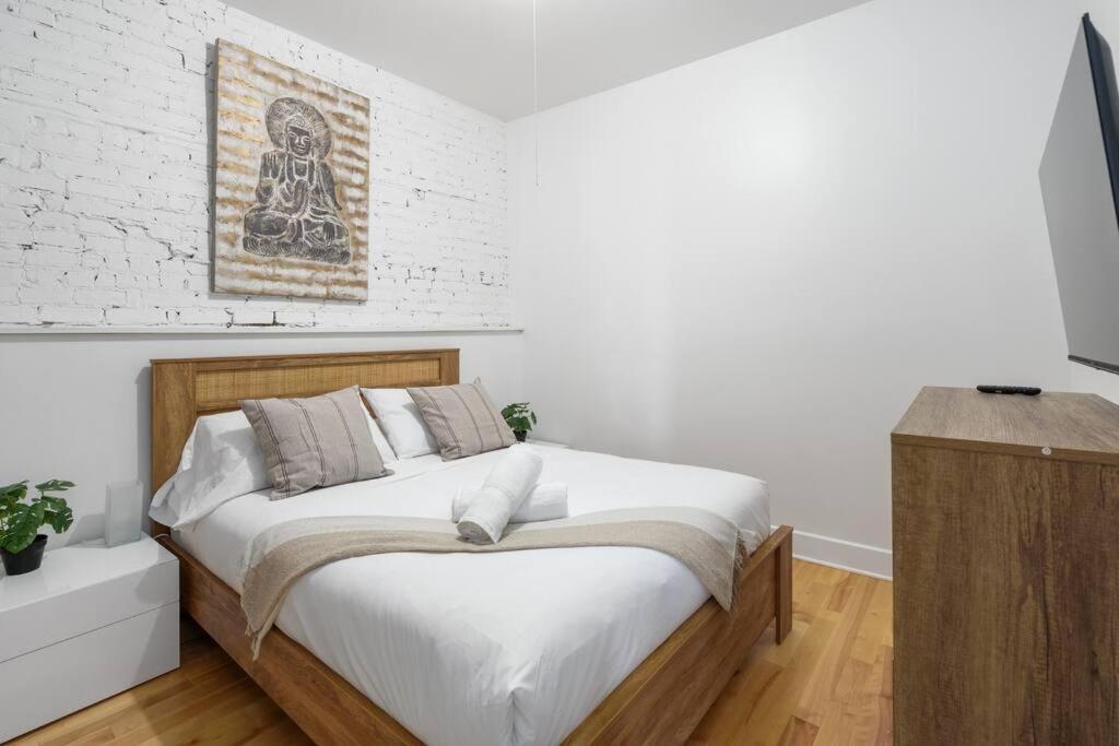 Chic Mile-End 3Br Getaway - Free Parking, Sleeps 8 Apartment Montreal Exterior photo